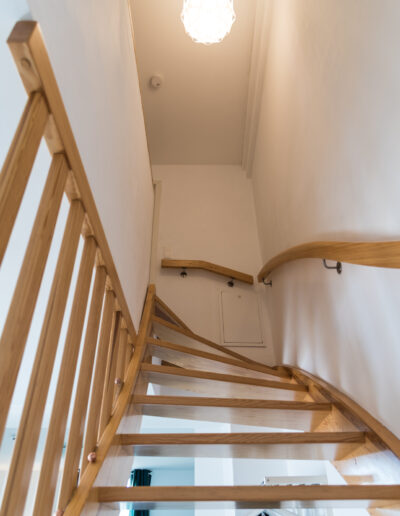 Treppe zum Obergeschoss
